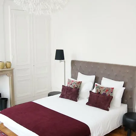 Au Coeur De Bed & Breakfast 3*