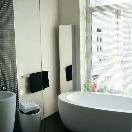 Au Coeur De Alojamento de Acomodação e Pequeno-almoço 3*