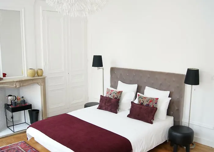 Au Coeur De Bed & Breakfast 3*