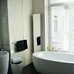 Au Coeur De Bed & Breakfast 3*